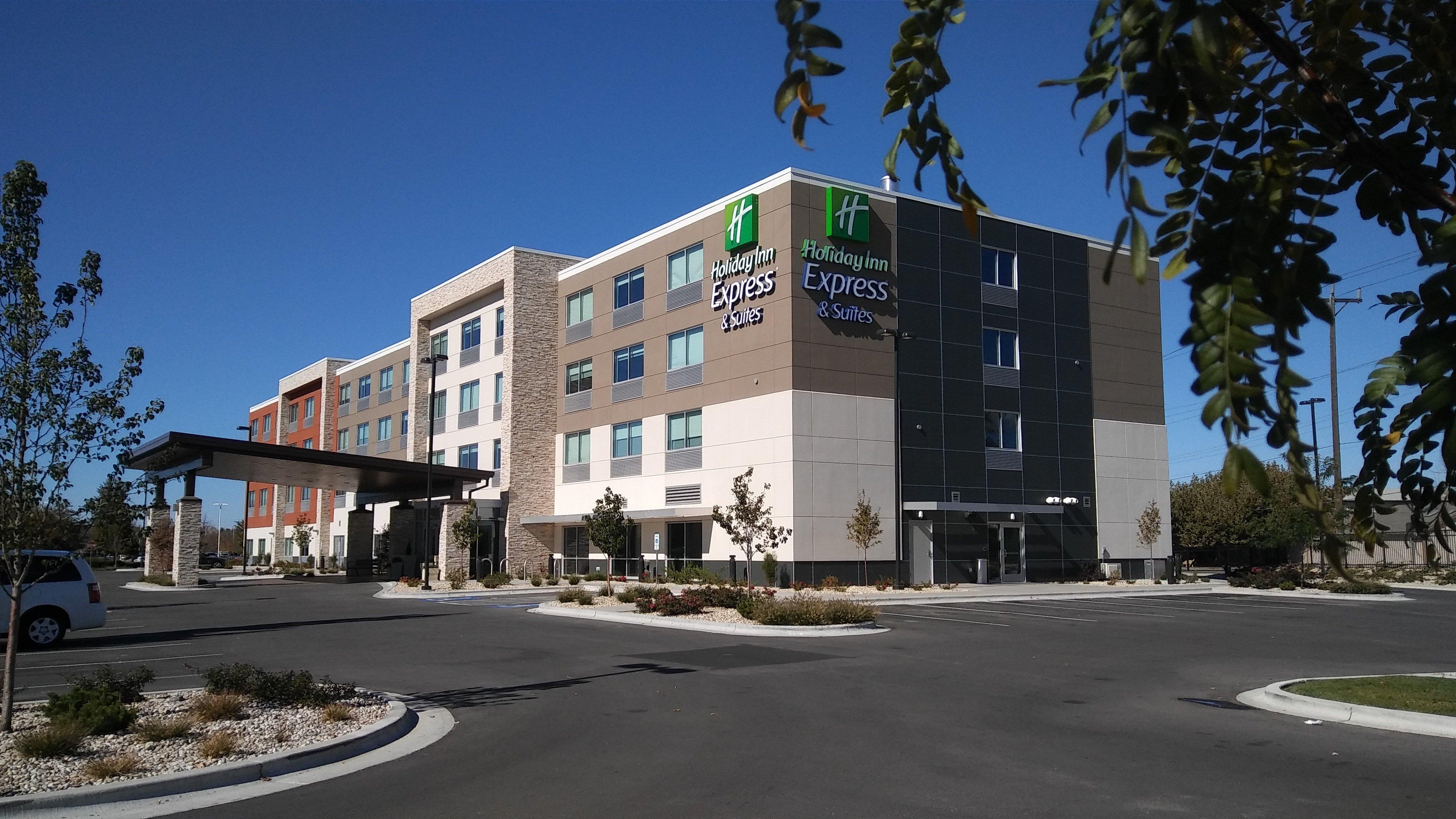 Holiday Inn Express & Suites Boise Airport, An Ihg Hotel Exterior photo